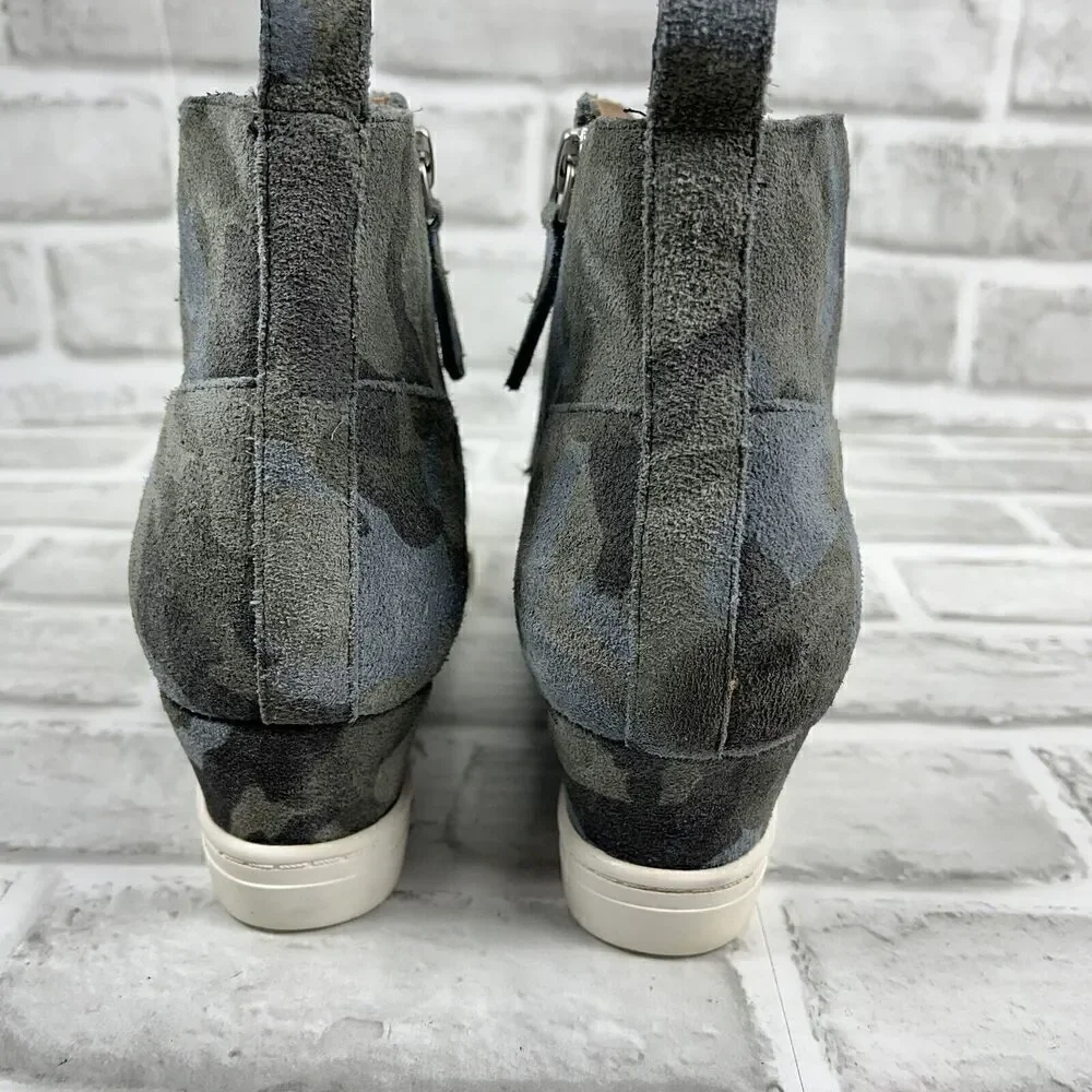 Linea Paolo Anna Women’s Size 7.5 Suede Camo Original Low Wedge Sneakers